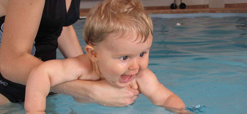 Cómo organizar una clase de natación para bebés en tu piscina - Parte 1